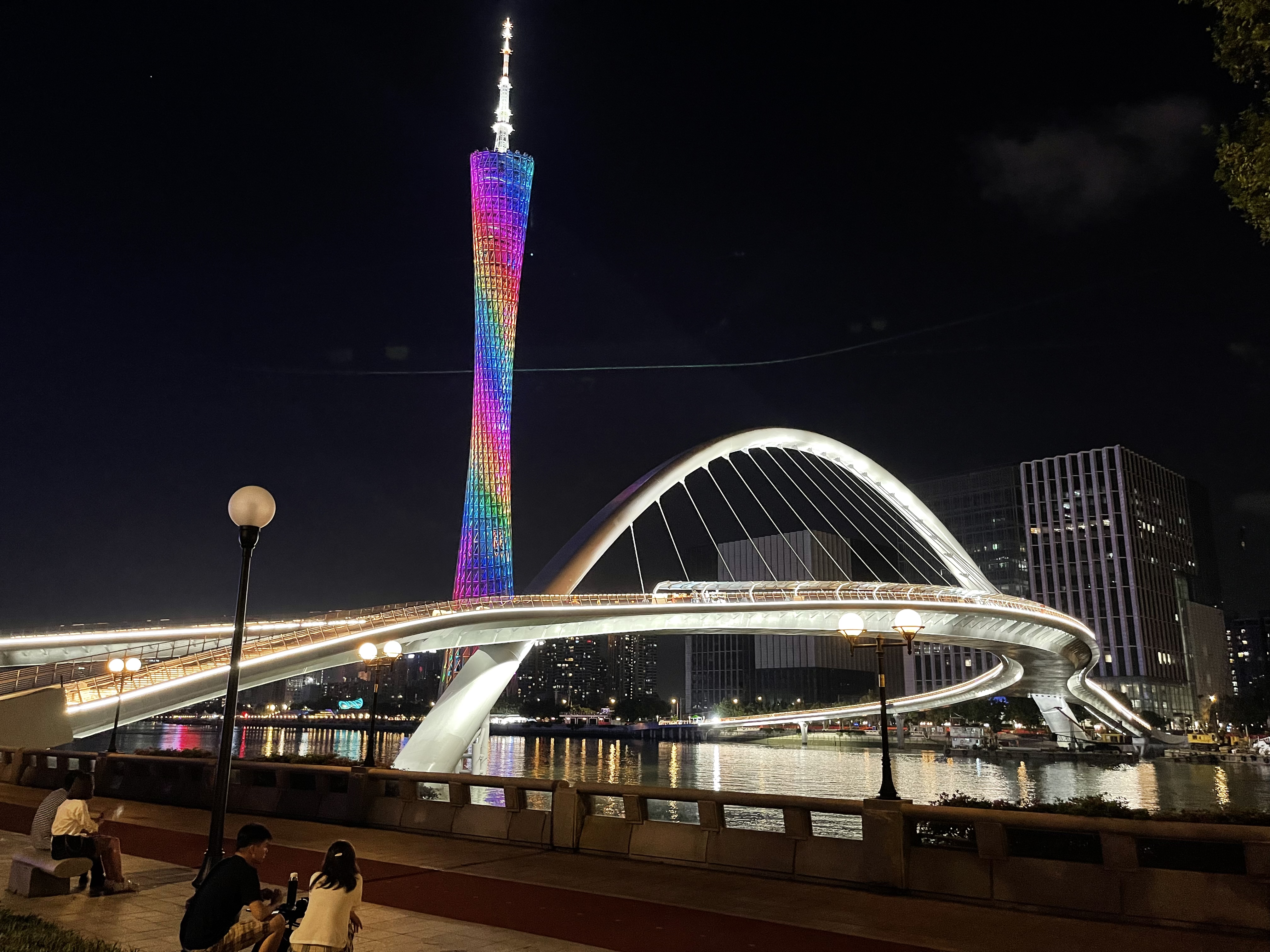 1.3.3，海心沙人行天橋.jpg